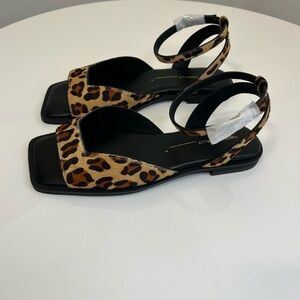 Intentionally blank dive sandals cow haircalf open toe size 6